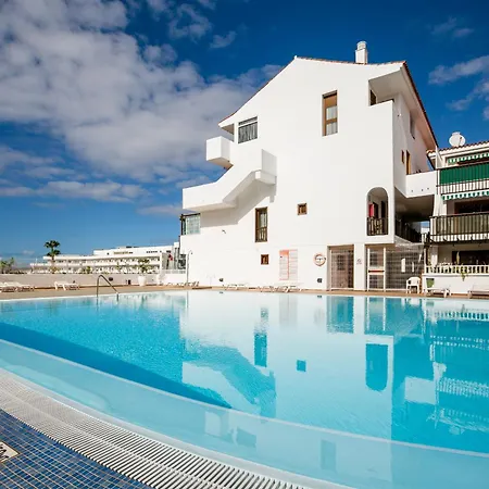 Апартаменты Royal Park Torviscas Beach